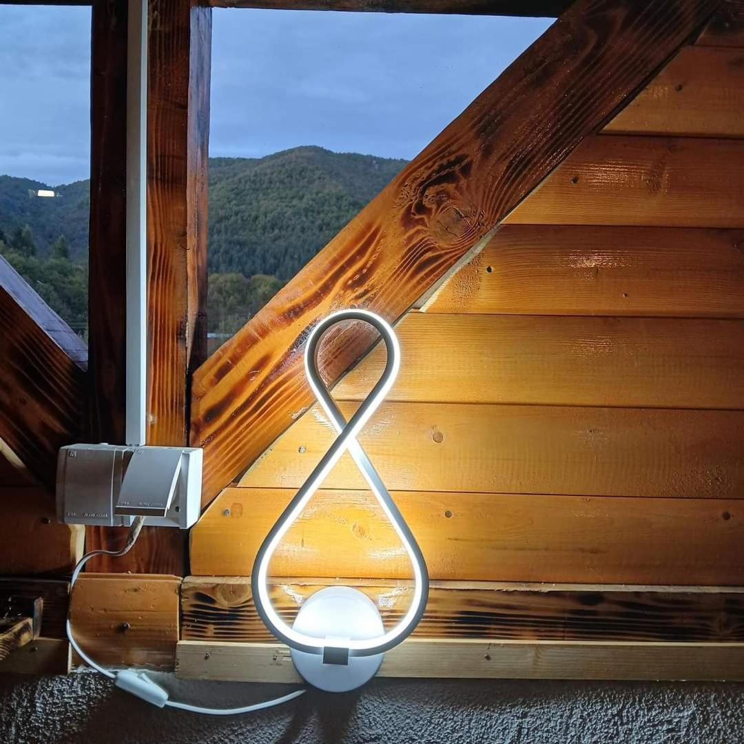 Apartman Visoko-Oaza Mira Exteriér fotografie