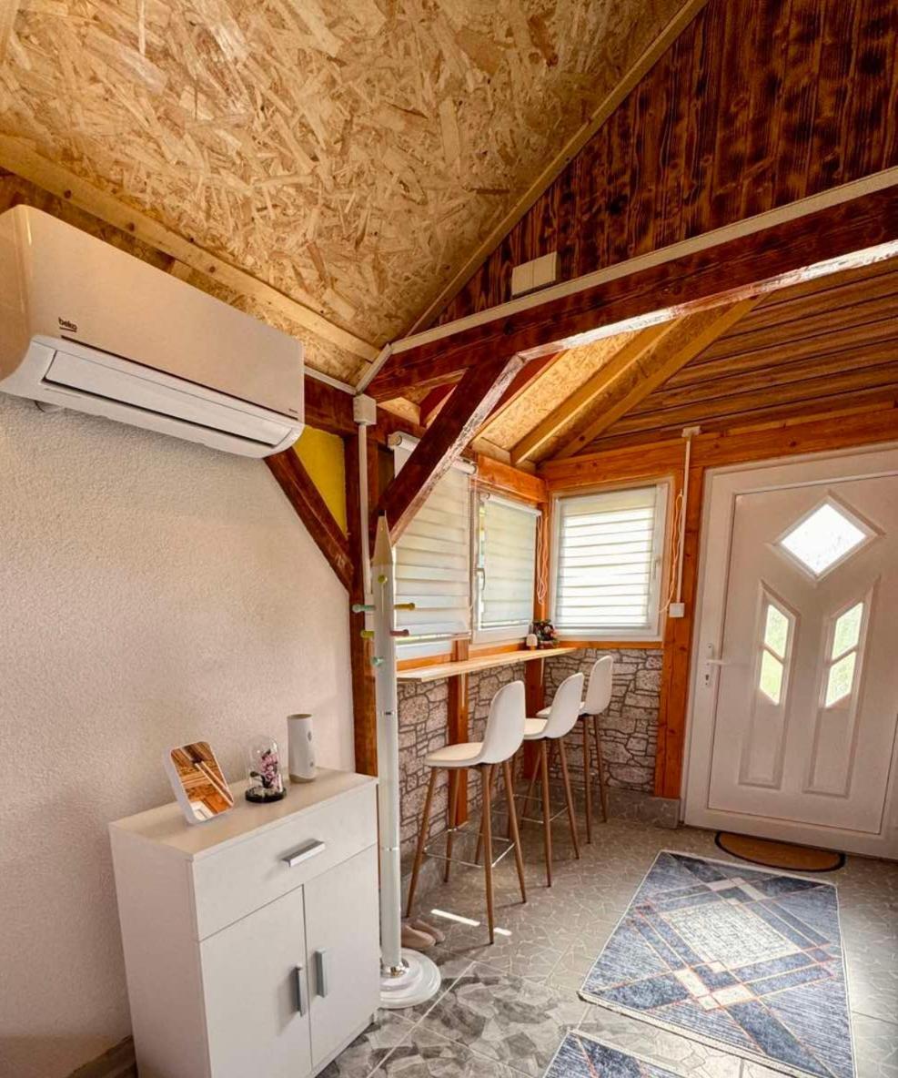 Apartman Visoko-Oaza Mira Exteriér fotografie