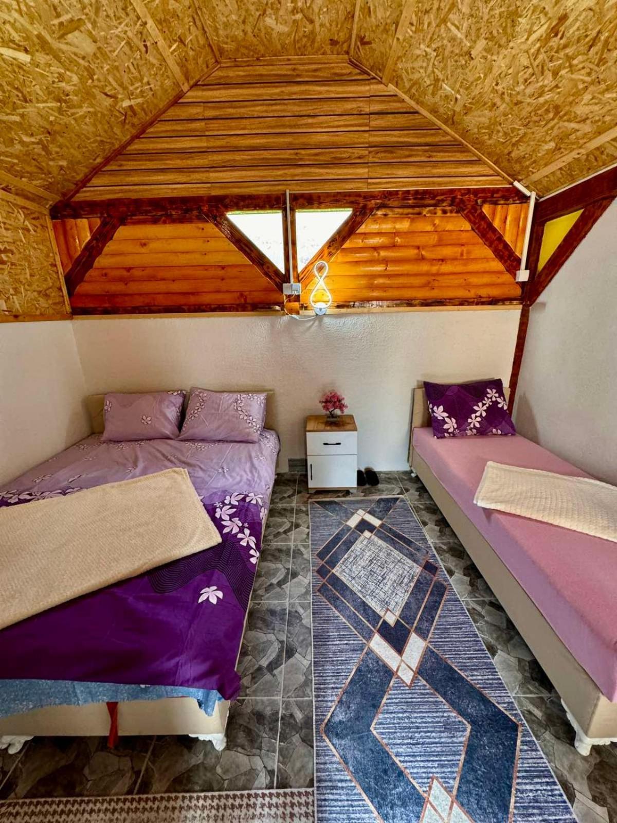Apartman Visoko-Oaza Mira Exteriér fotografie