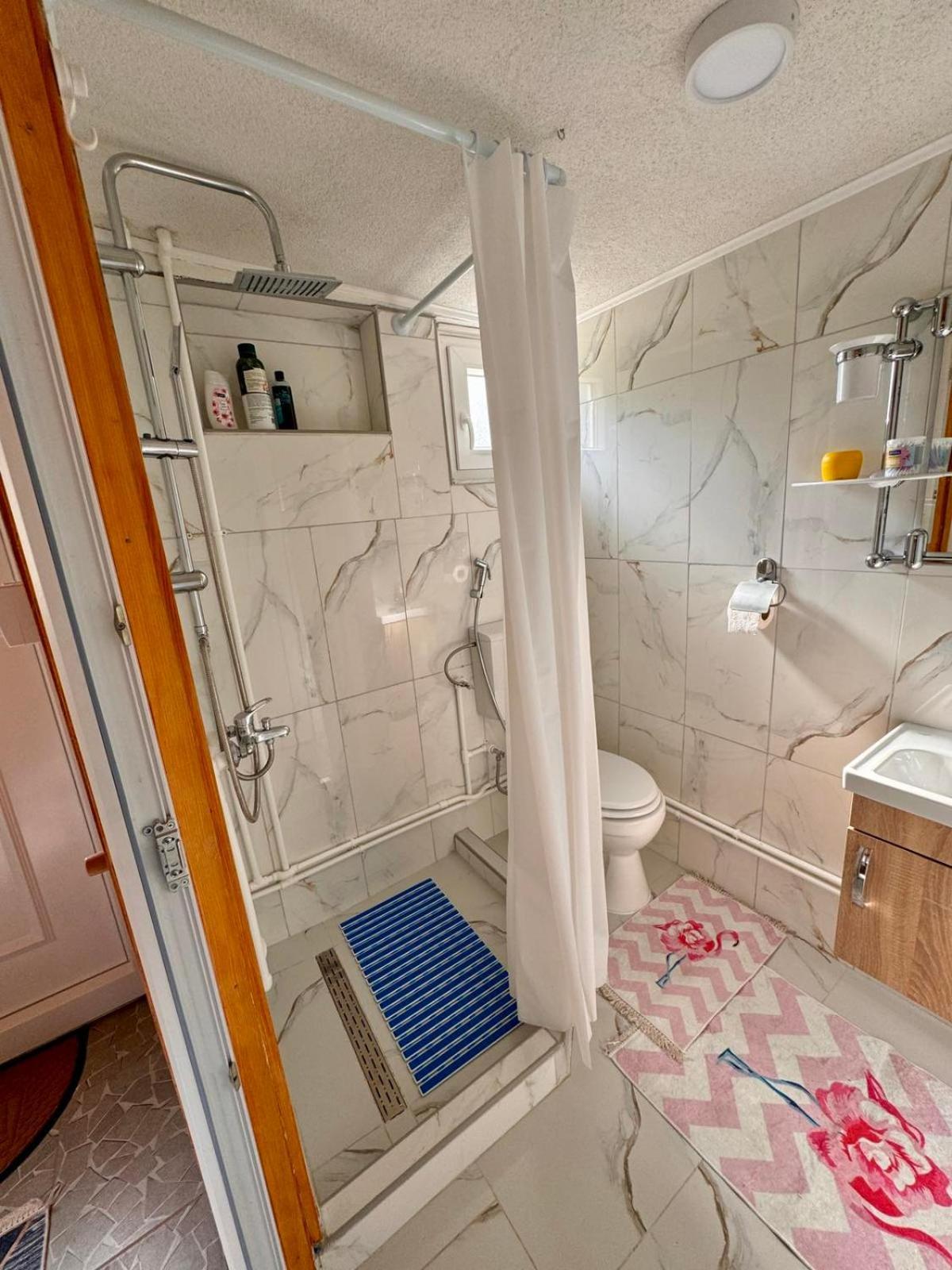 Apartman Visoko-Oaza Mira Exteriér fotografie